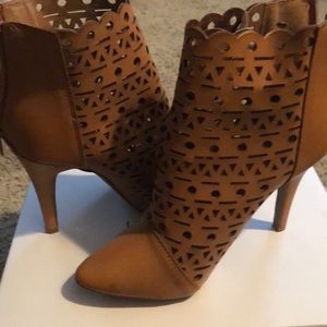 Triangle Cut Natural Breeze High Heel Bootie